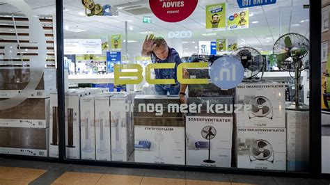 Failliet BCC sluit webshop en houdt uitverkoop in winkels